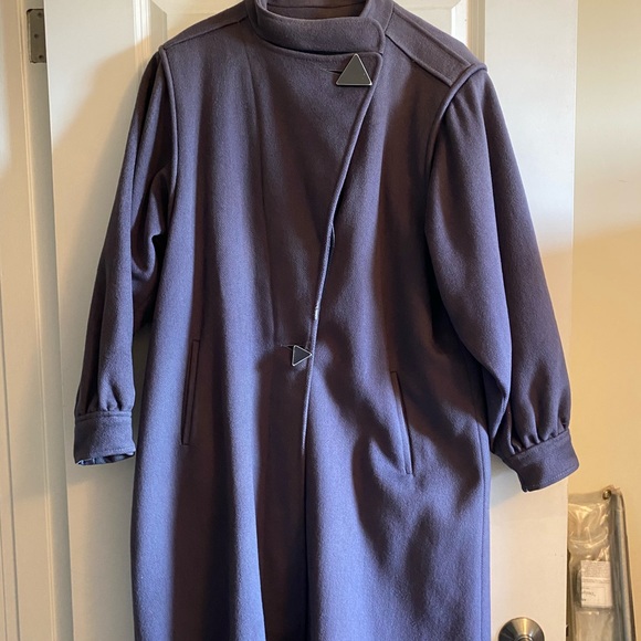 Wool winter Coat - Picture 1 of 8